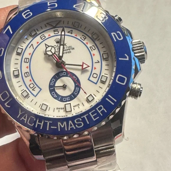 Watch - Picture 9 of 10